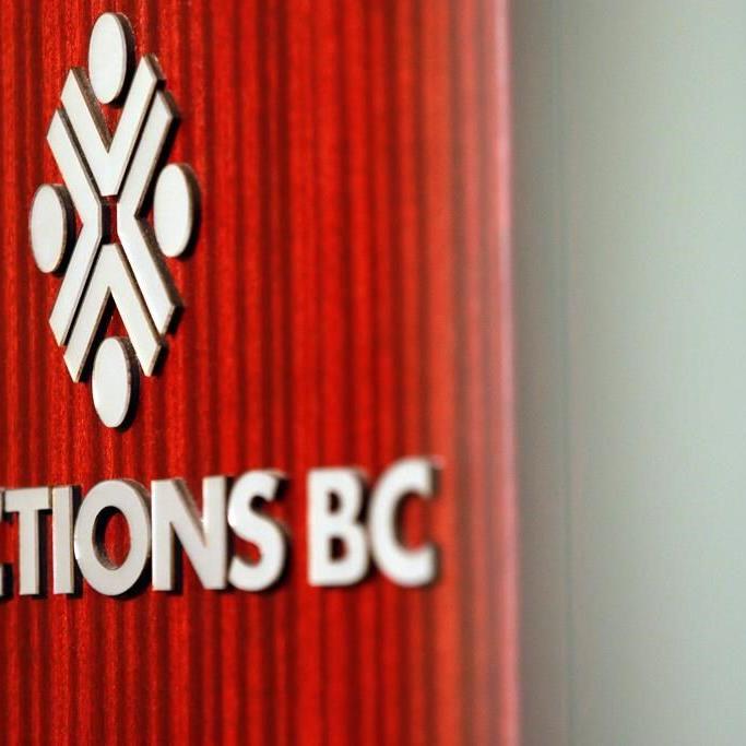 Electronic vote counters could bring B.C. election result an hour after polls close